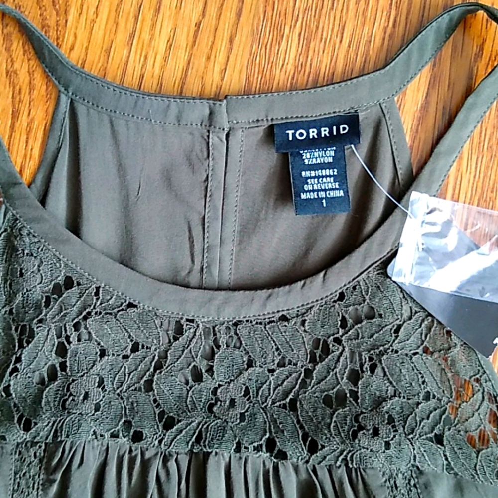 Torrid Swing Top - Picture 2 of 6